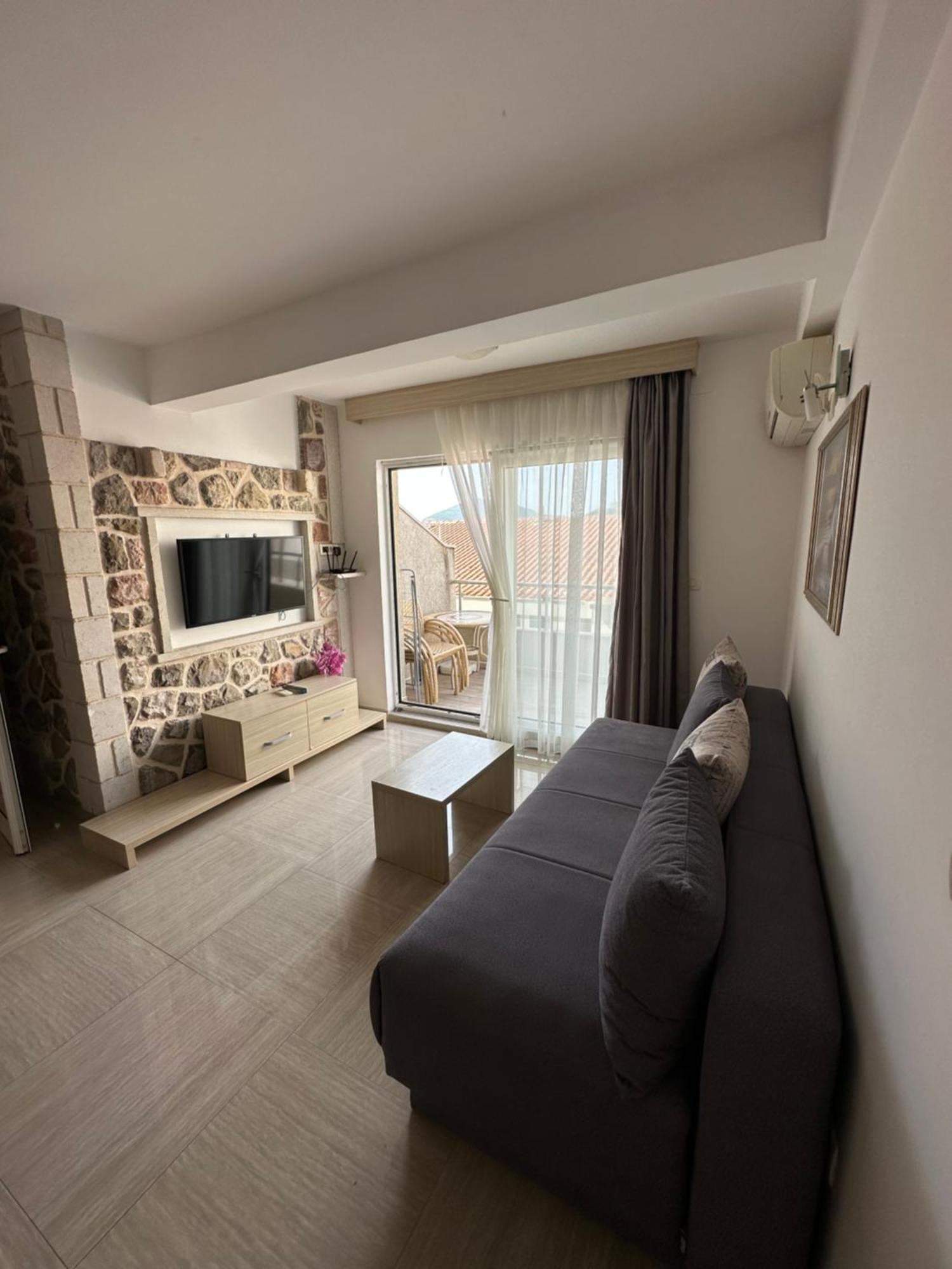 Aura Apartments ブドヴァ エクステリア 写真